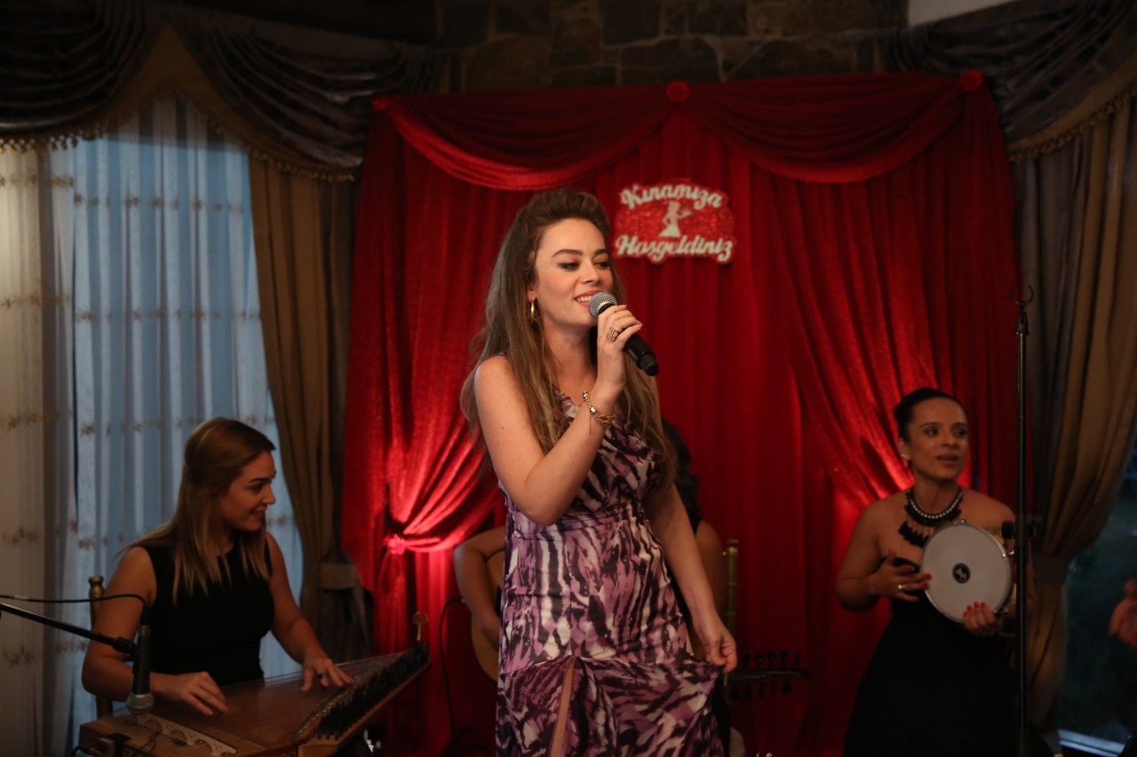 Aile Arasinda - Bild 7