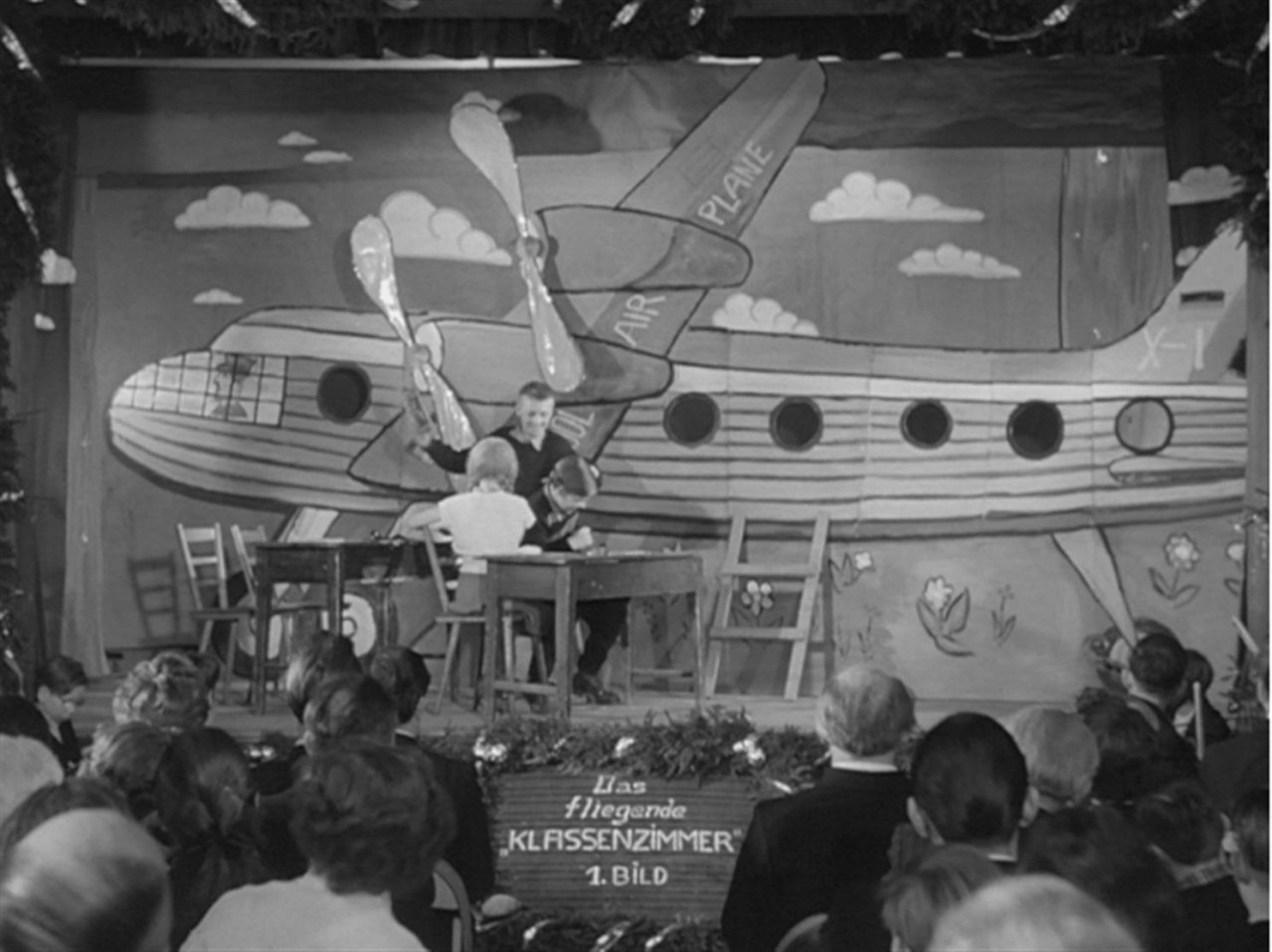 Das fliegende Klassenzimmer - Bild 13