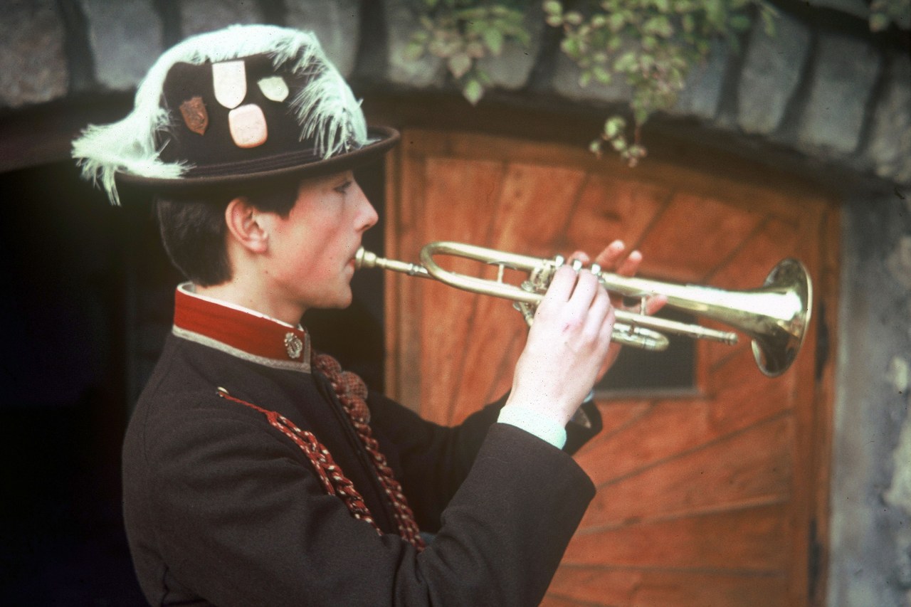 Hubert von Goisern - Brenna tuat's schon lang - Bild 13