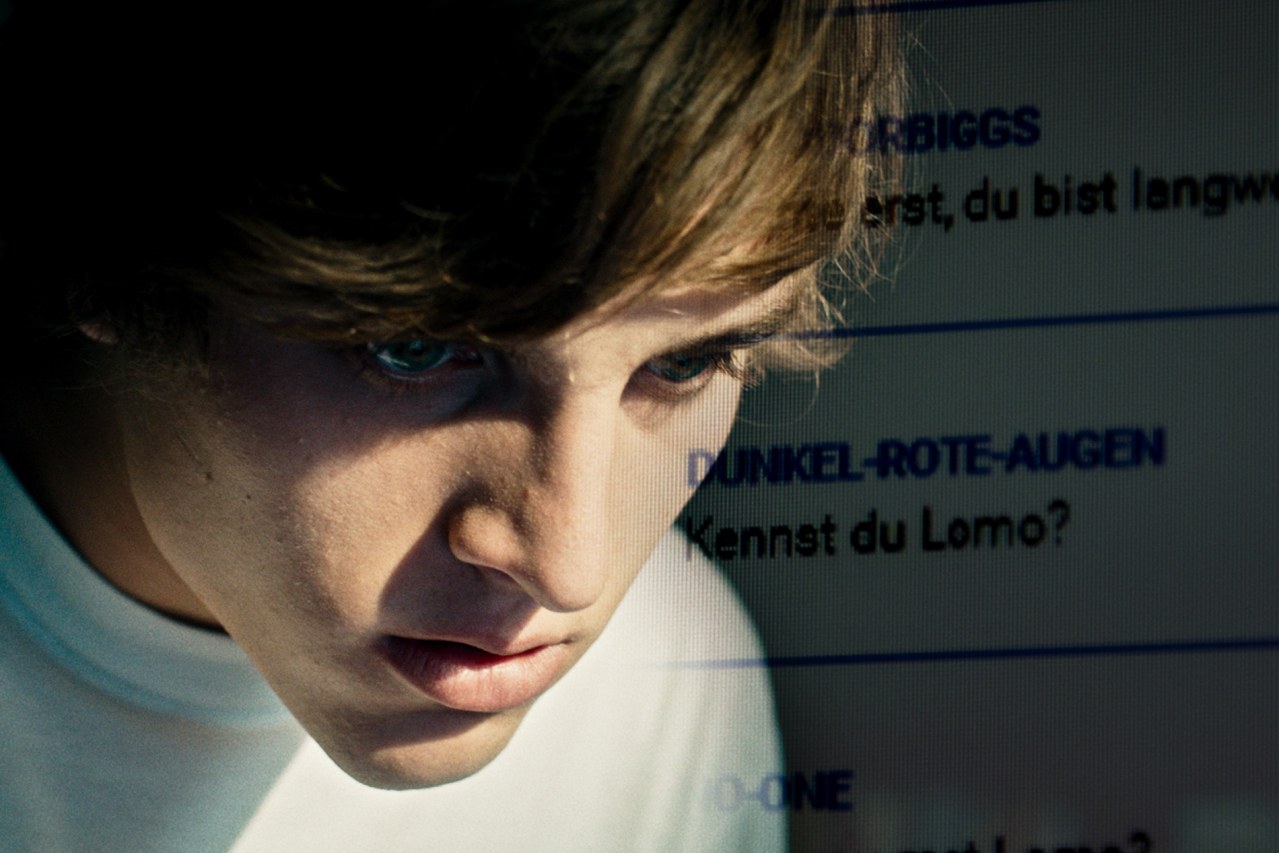 LOMO: The Language of Many Others - Bild 1