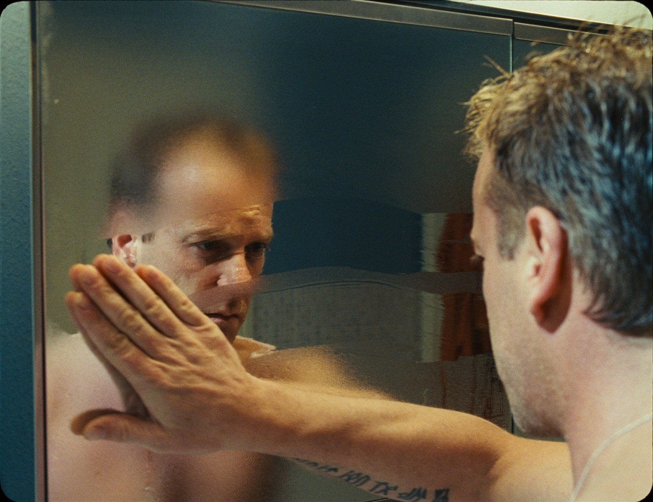 Mirrors - Bild 13