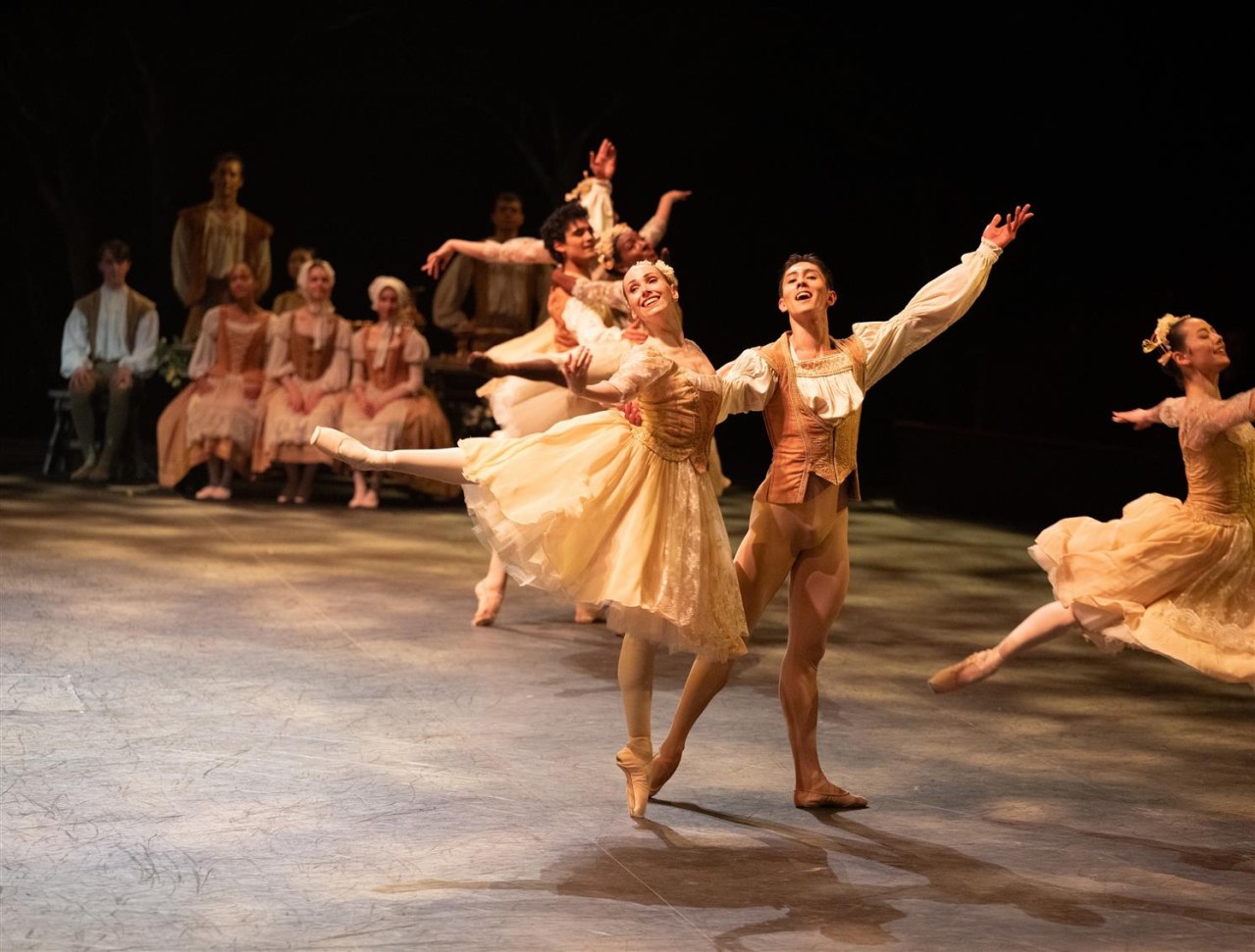 Swan Lake - Tschaikowsky (English National Ballet 2024) - Bild 1
