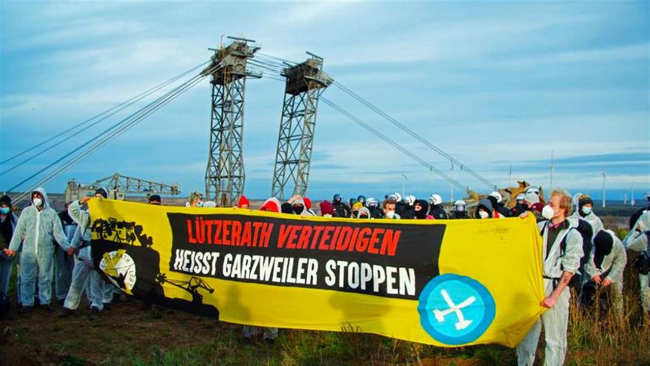 System Change - A Story of Growing Resistance - Bild 1