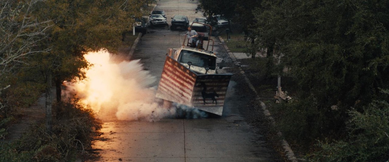 The Domestics - Bild 1