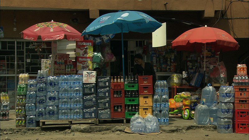 Bottled Life - Das Geschäft mit dem Wasser - Bild 9