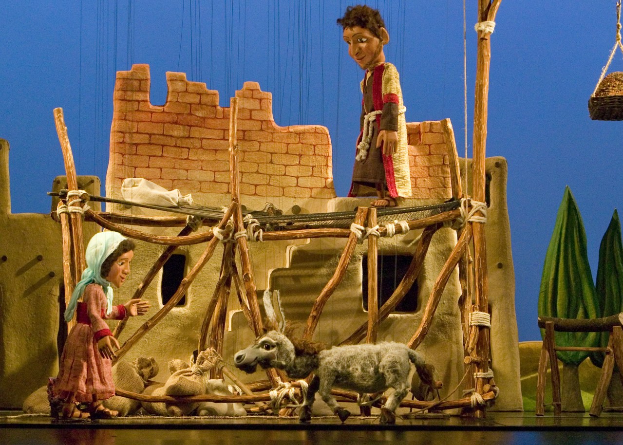 Die Weihnachtsgeschichte in einer Inszenierung der Augsburger Puppenkiste - Bild 1
