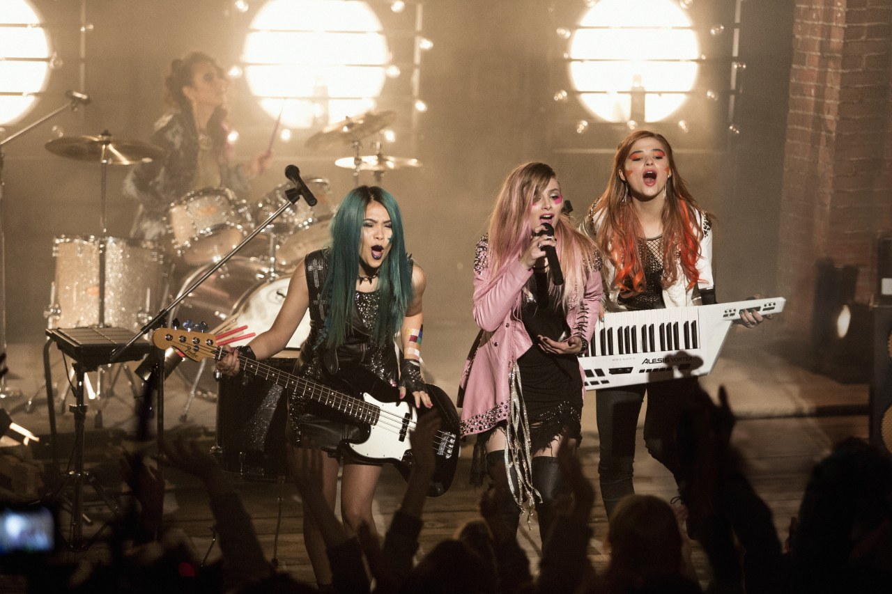 Jem and the Holograms - Bild 1