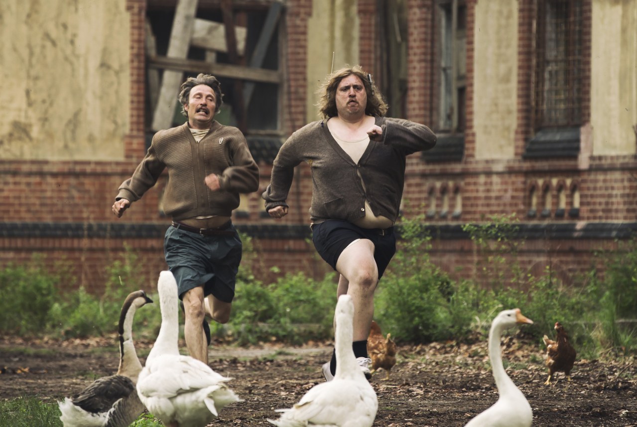 Men & Chicken - Bild 2