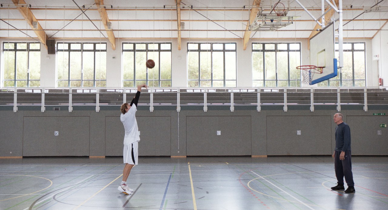 Nowitzki Der Perfekte Wurf Netflix Nowitzki - Der perfekte Wurf | Cinestar