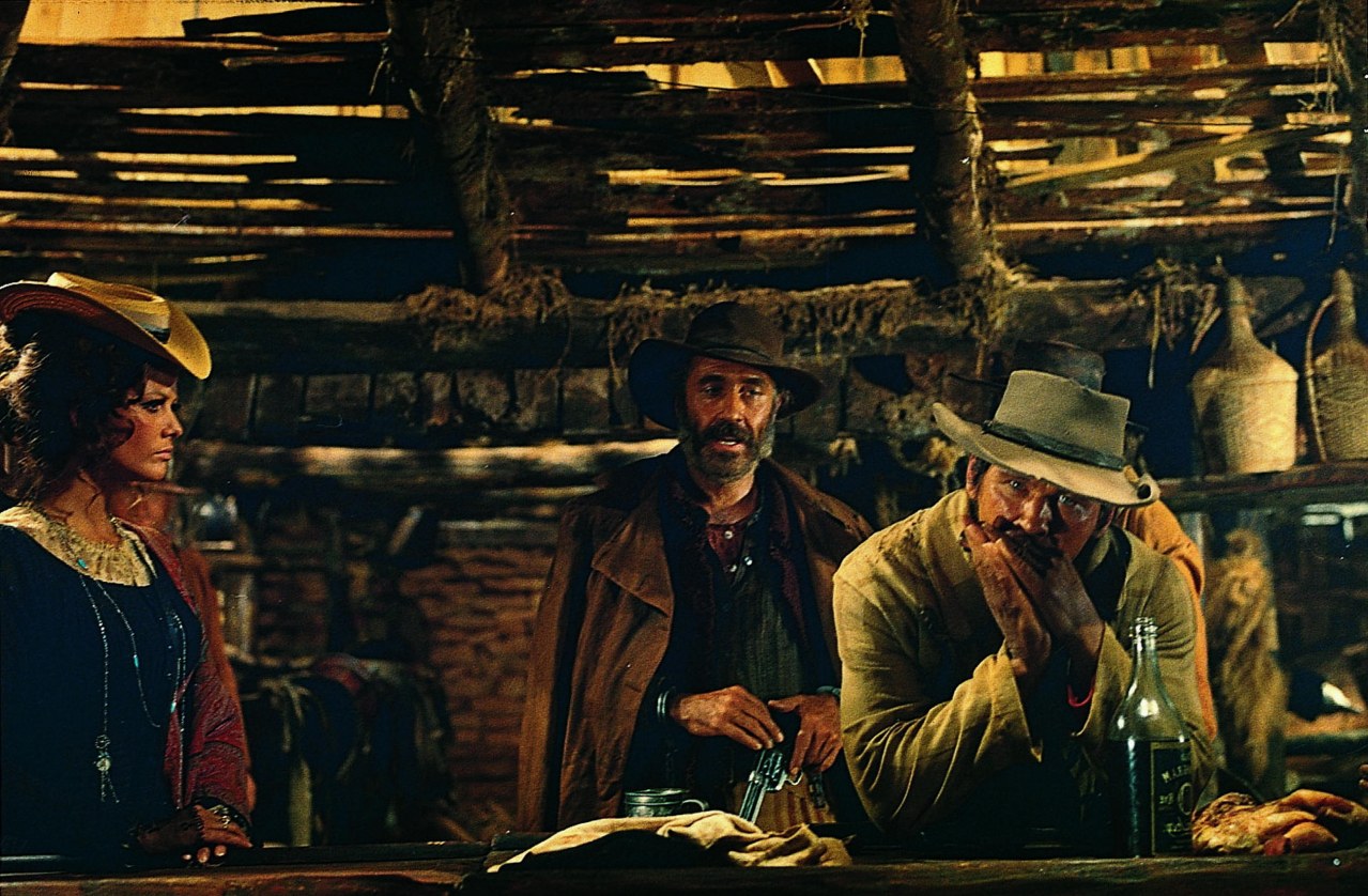 Once in the evening. однажды на диком западе фильм 1968 чарльз бронсон. Taj mahal. природа рассвет. фото на берегу моря алый закат.