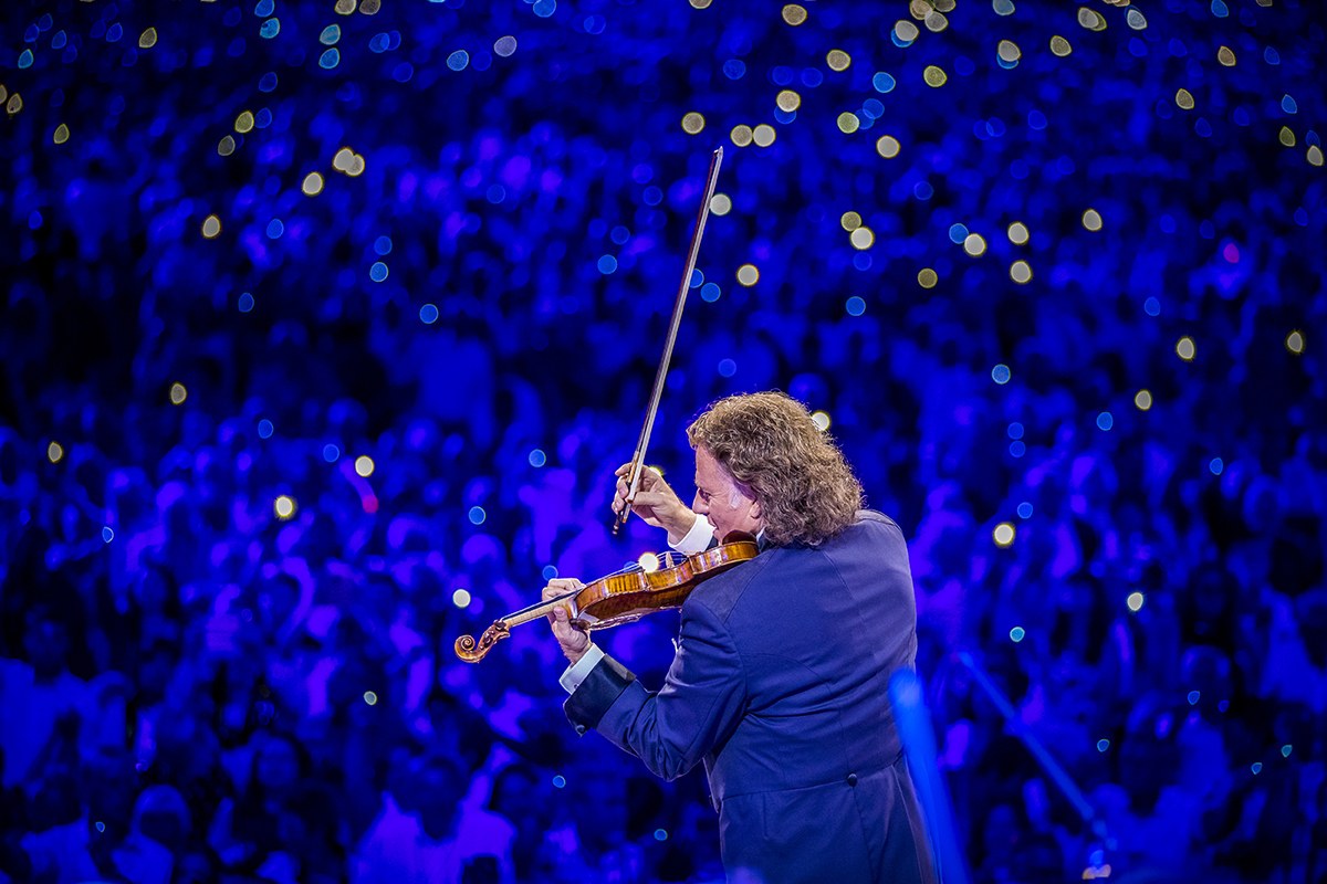 André Rieu - Love Is All Around (Maastricht-Konzert 2023) - Bild 4