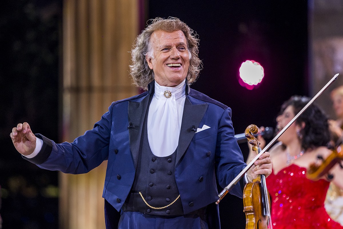 André Rieu - Love Is All Around (Maastricht-Konzert 2023) | Cinestar